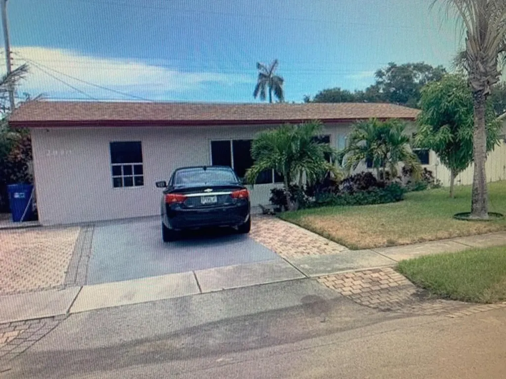 2840 NE 8th Avenue Pompano Beach FL 33064