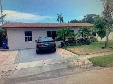 2840 NE 8th Avenue Pompano Beach FL 33064