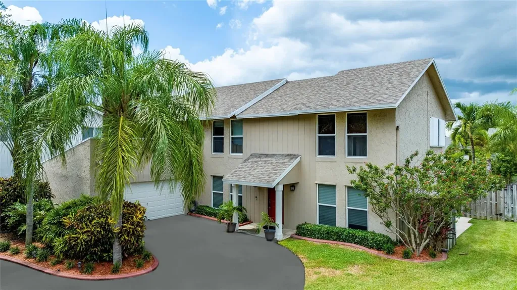 10527 SW 49th Place Cooper City FL 33328