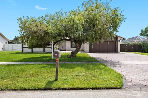 15810 N Wind Circle Sunrise FL 33326