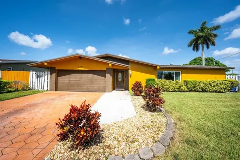 2461 NW 84th Way Sunrise FL 33322