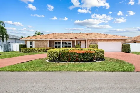 4041 NE 27th Terrace Lighthouse Point FL 33064