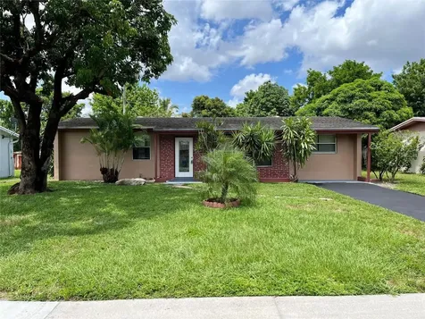 2921 NW 44th Avenue Lauderdale Lakes FL 33313