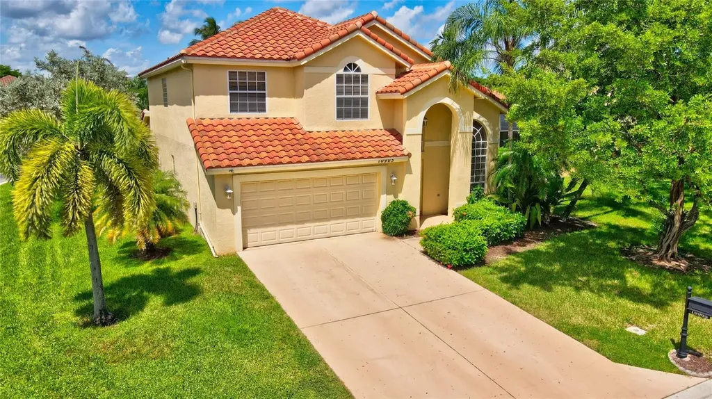 10905 La Salinas Circle Boca Raton FL 33428