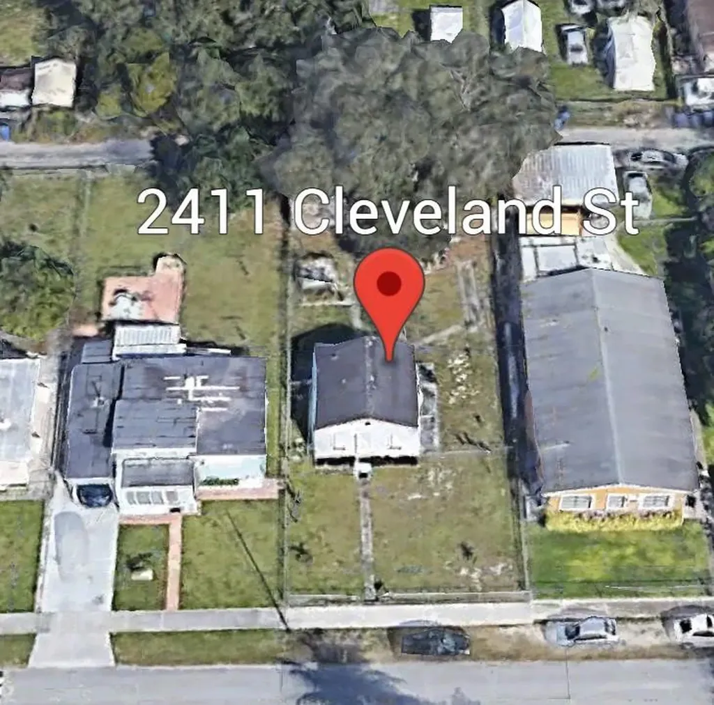 2411 Cleveland Street Hollywood FL 33020