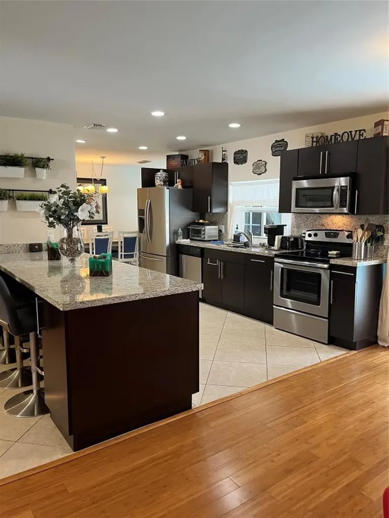 11560 NW 29th Street Sunrise FL 33323