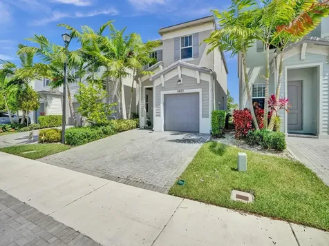 4820 NW 48th Terrace Tamarac FL 33319