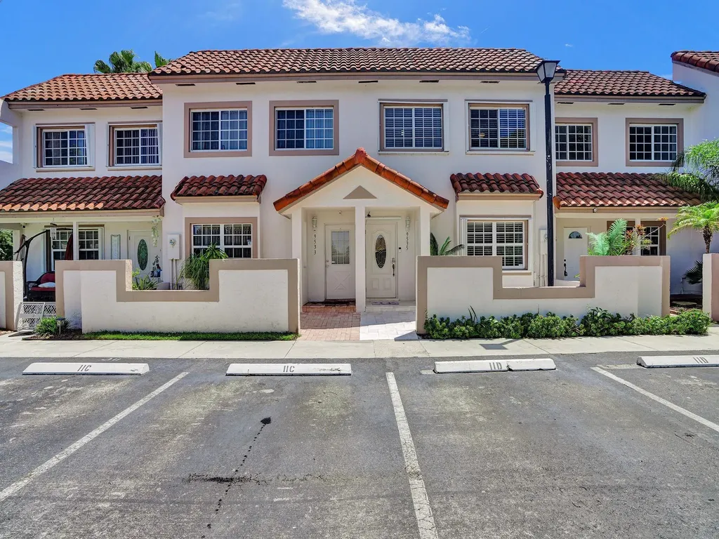 9535 NW 42nd Street Sunrise FL 33351