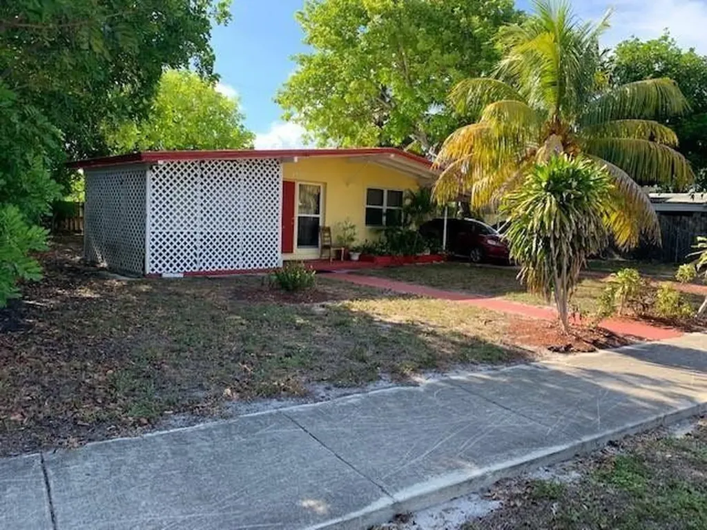 4511 NE 2nd Avenue Deerfield Beach FL 33064