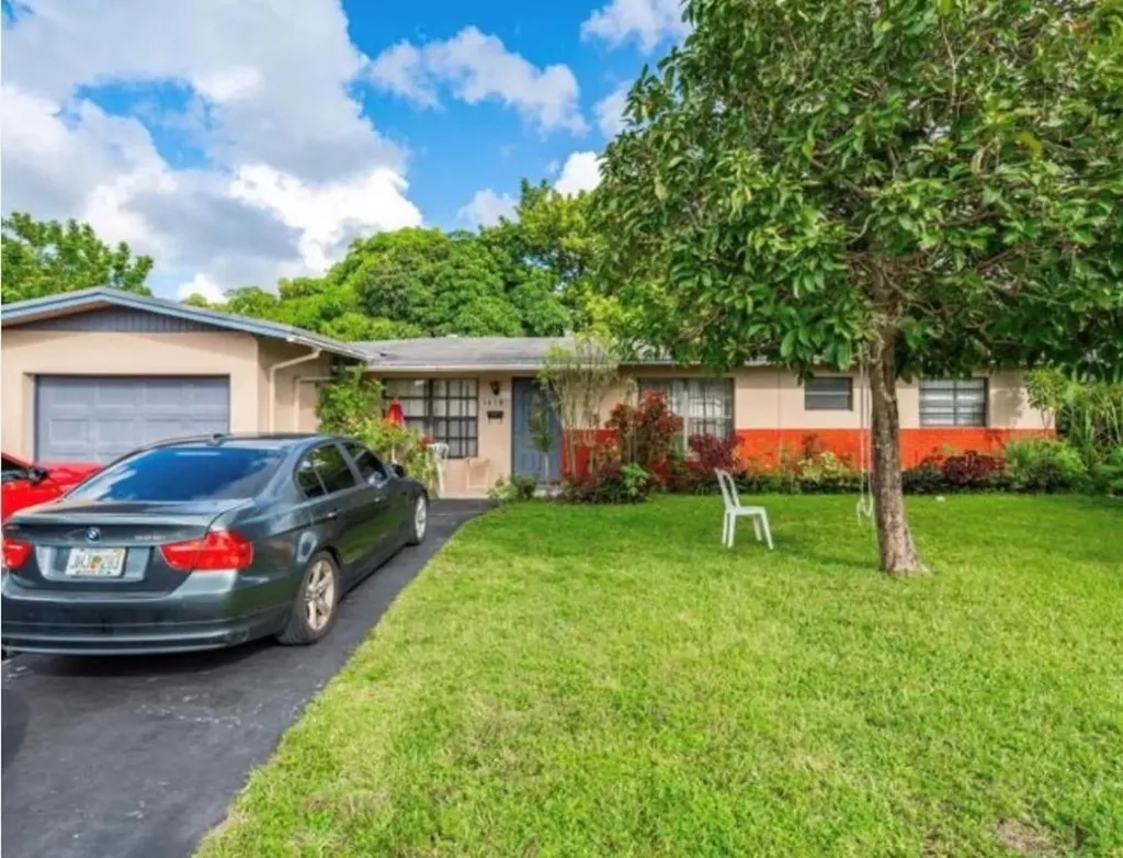 1410 NW 54th Terrace Lauderhill FL 33313
