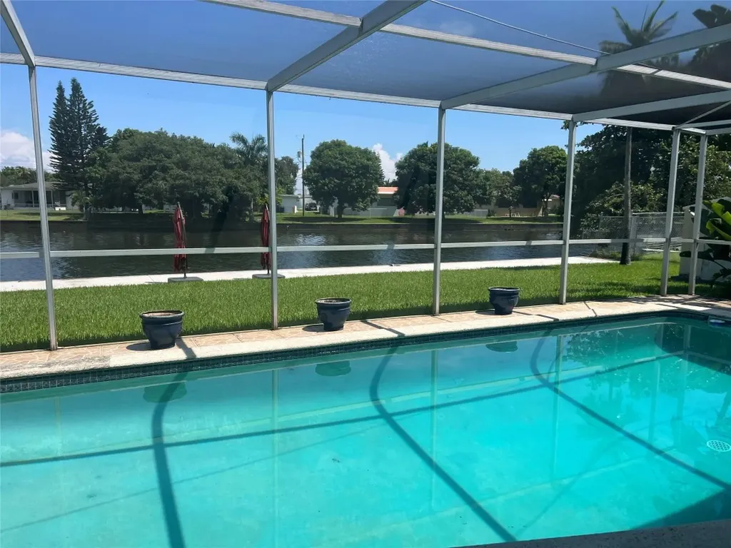 1261 NW 88th Street Miami FL 33147