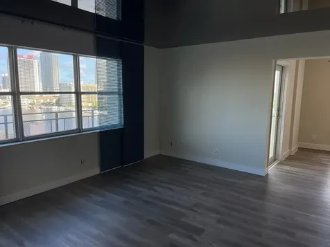 401 Golden Isle Drive Hallandale Beach FL 33009