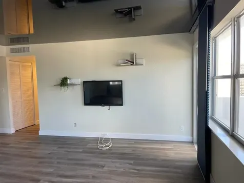 401 Golden Isle Drive Hallandale Beach FL 33009