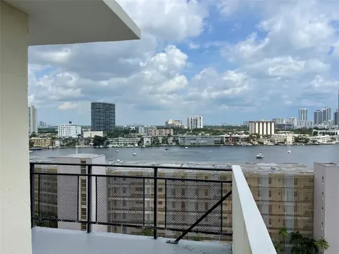 401 Golden Isle Drive Hallandale Beach FL 33009