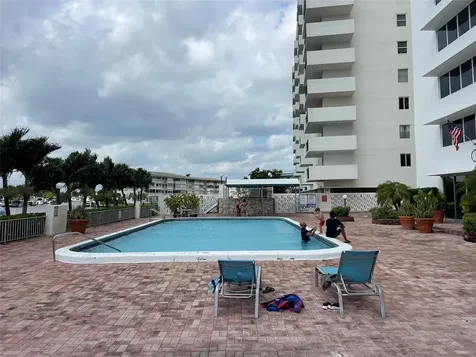 401 Golden Isle Drive Hallandale Beach FL 33009