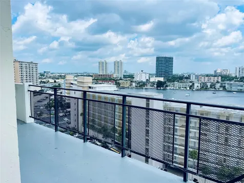 401 Golden Isle Drive Hallandale Beach FL 33009