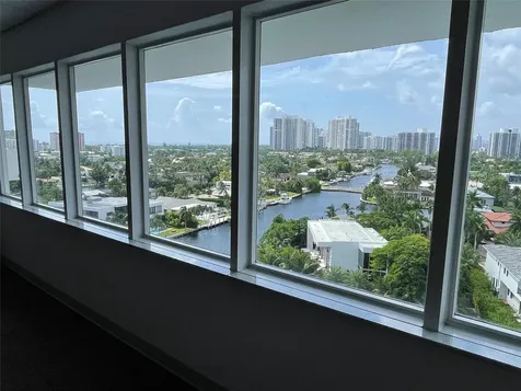 401 Golden Isle Drive Hallandale Beach FL 33009