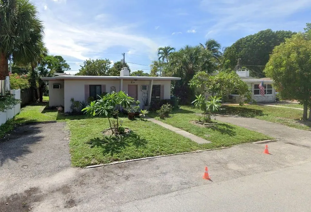1456 NE 24th Court Wilton Manors FL 33305