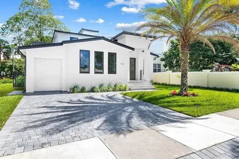1121 SE 9th Street Fort Lauderdale FL 33316