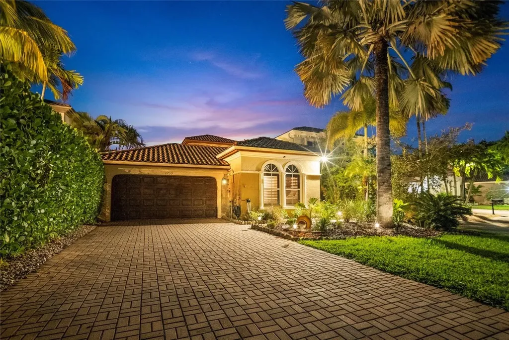 6759 NW 128th Way Parkland FL 33076