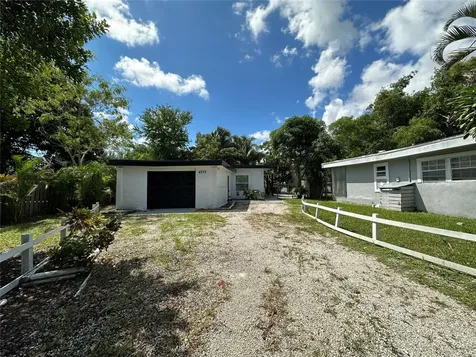 4829 Vermont Avenue Lake Worth FL 33461