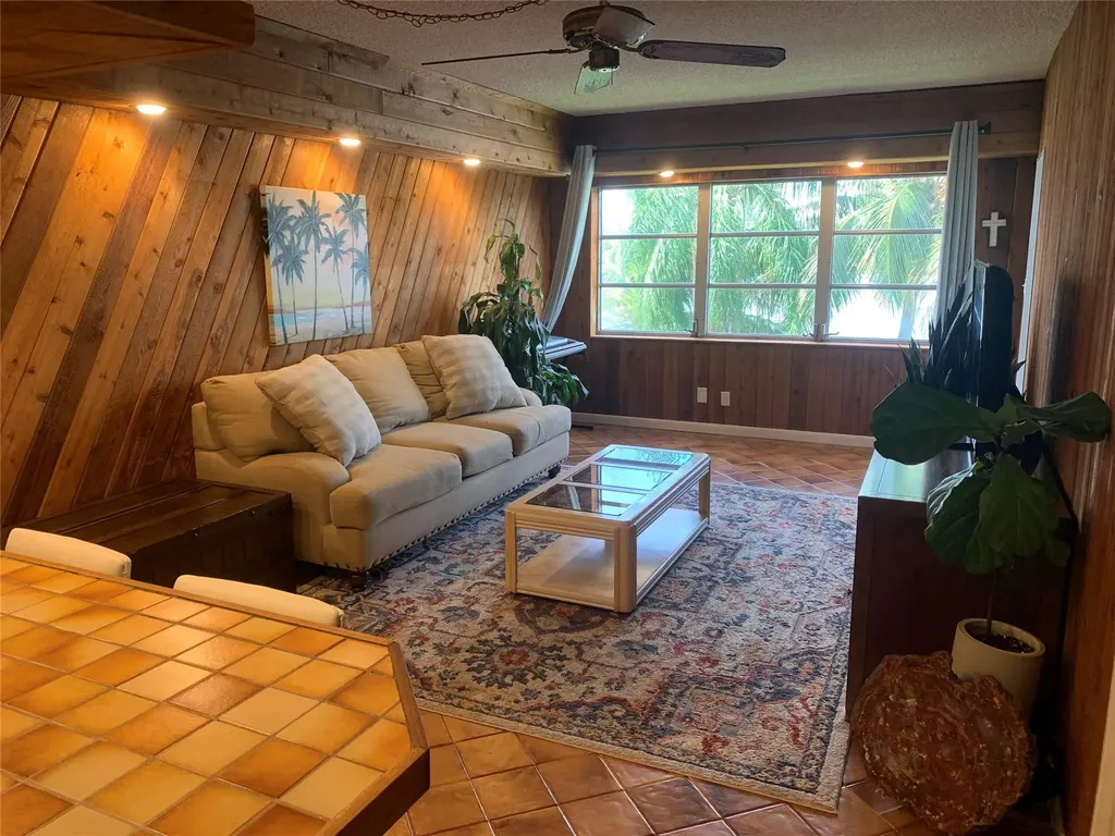 4311 Crystal Lake Drive Deerfield Beach FL 33064