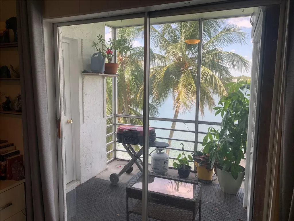 4311 Crystal Lake Drive Deerfield Beach FL 33064