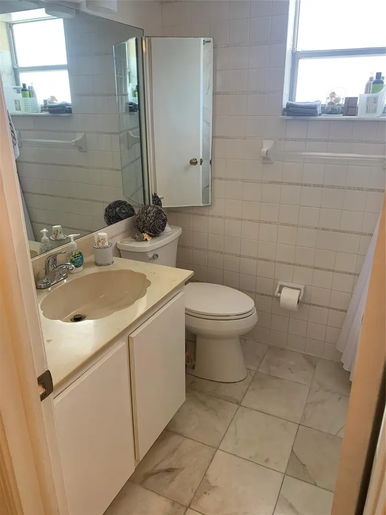 4311 Crystal Lake Drive Deerfield Beach FL 33064