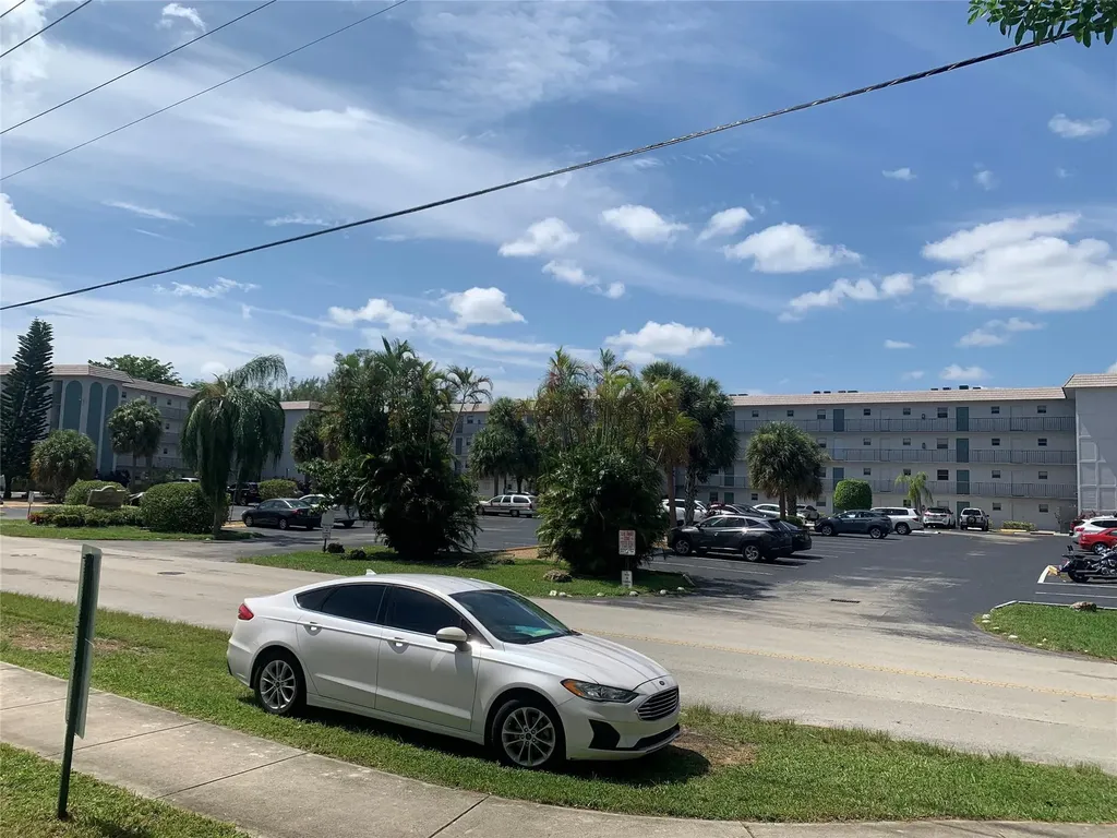 4311 Crystal Lake Drive Deerfield Beach FL 33064