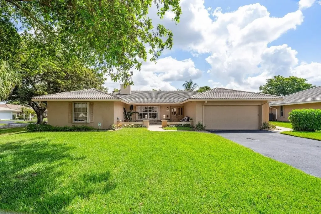 1891 NW 114th Avenue Coral Springs FL 33071