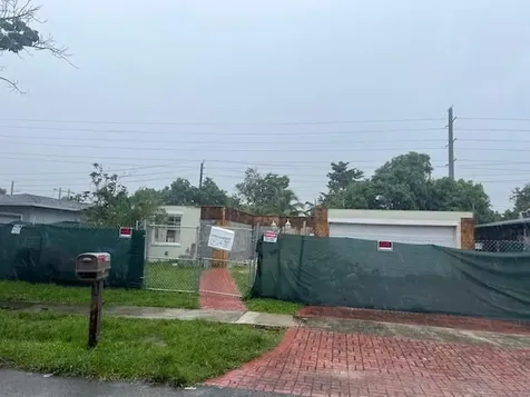2110 NW 91st Terrace Pembroke Pines FL 33024