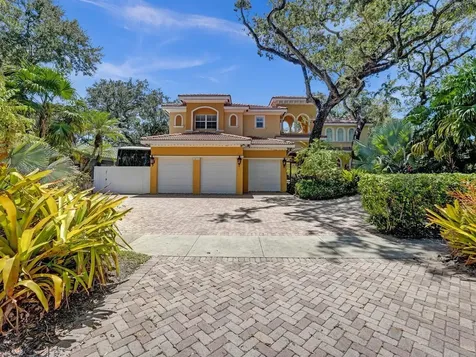 3270 N 37th Street Hollywood FL 33021