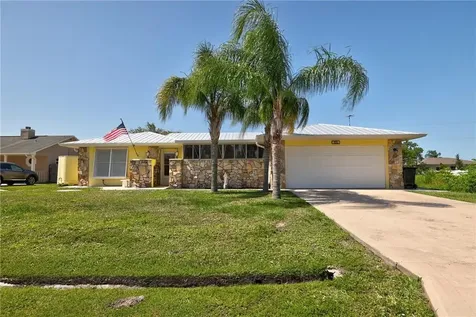 351 SW Butler Avenue Port St Lucie FL 34983