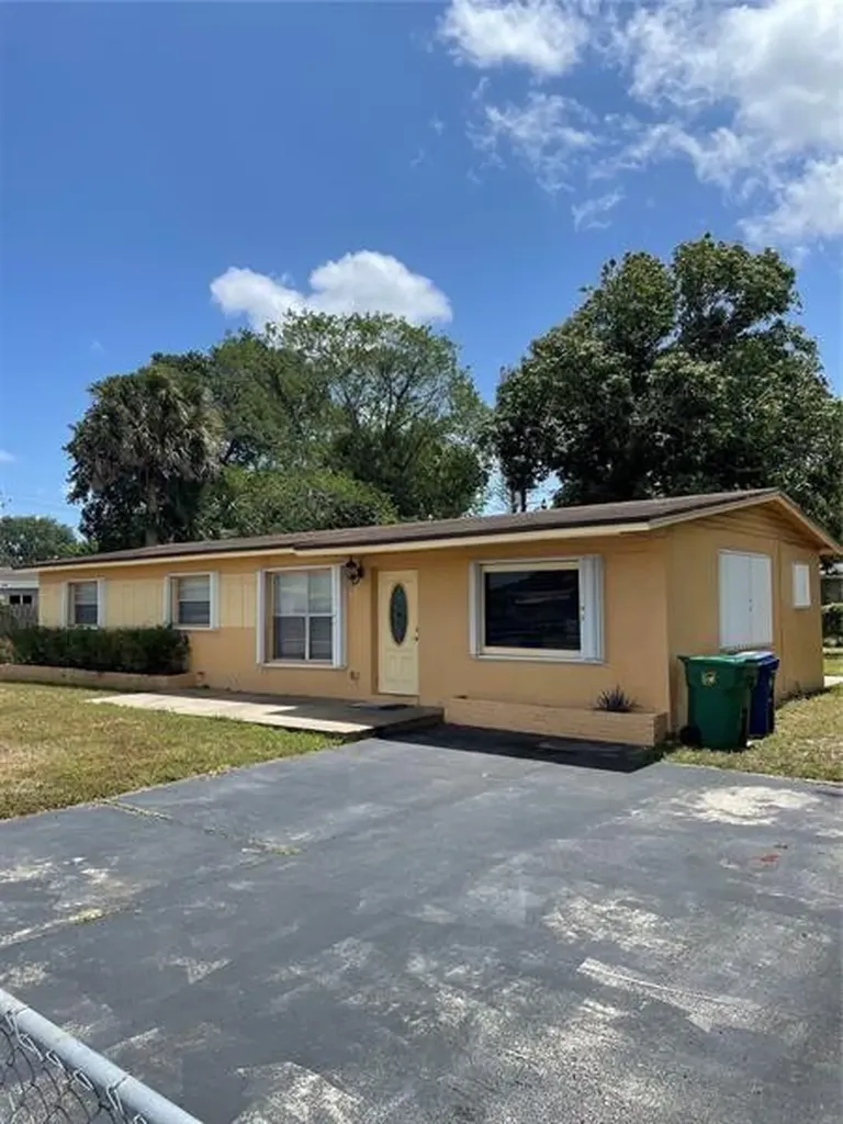 3430 NW 4th Court Lauderhill FL 33311