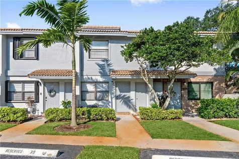 9837 Riverside Drive Coral Springs FL 33071