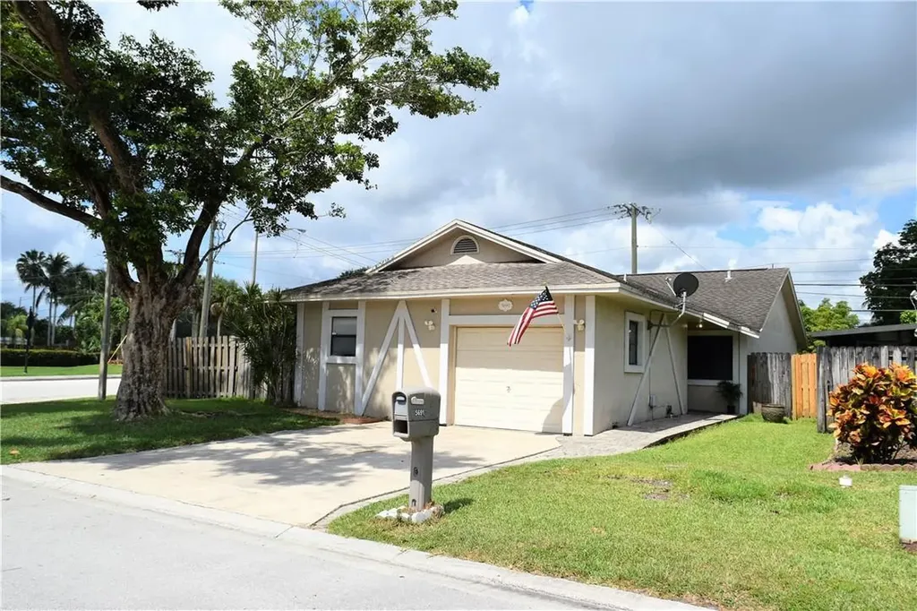 5691 SW 99th Lane Cooper City FL 33328