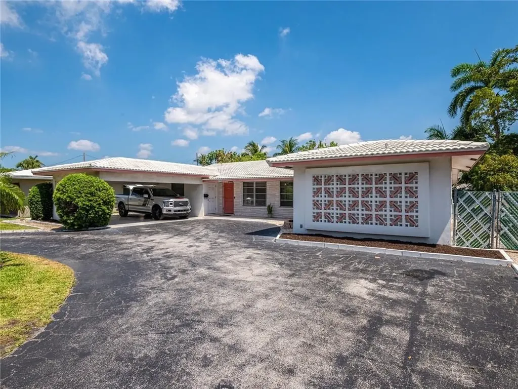 1651 NE 45th Street Oakland Park FL 33334