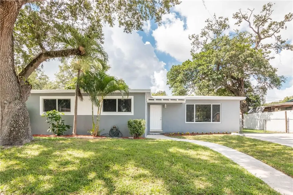 2460 NW 170th Terrace Miami Gardens FL 33056