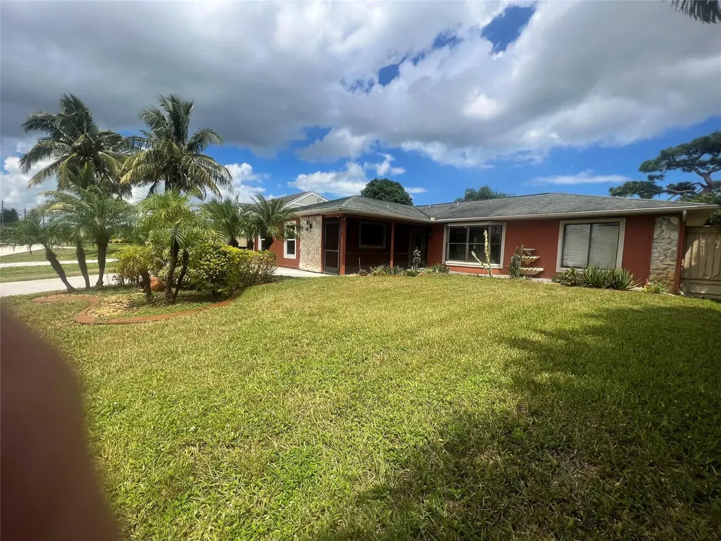2513 SW Monterrey Lane Port St Lucie FL 34953