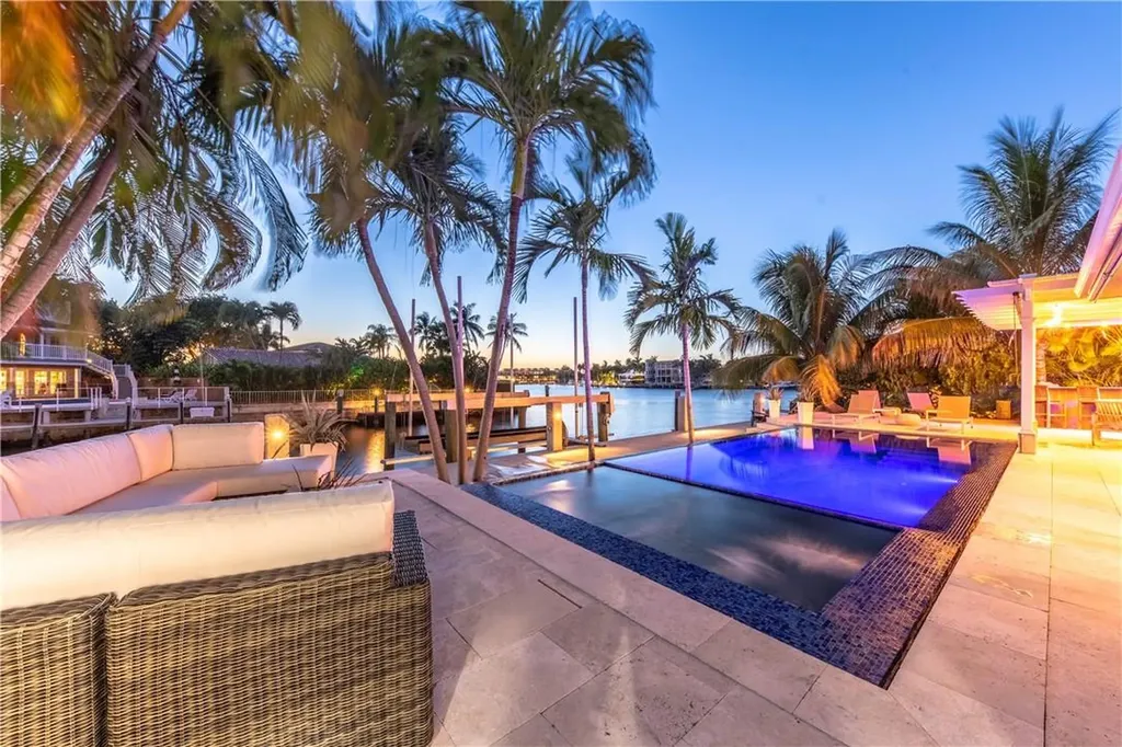 2485 SE 8th Street Pompano Beach FL 33062