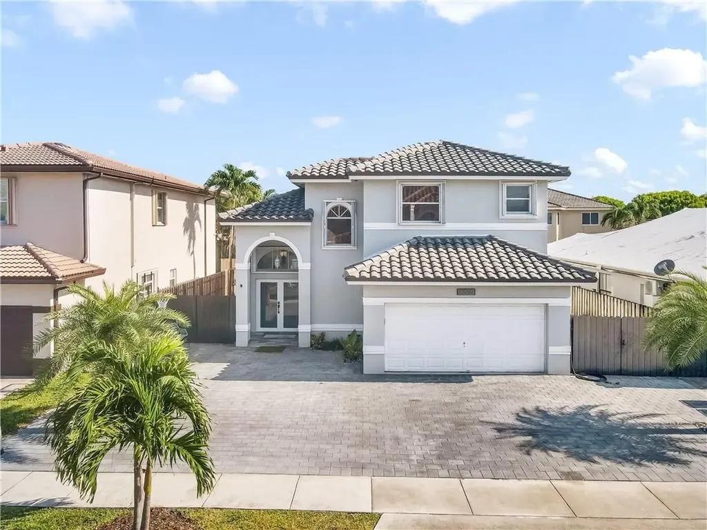 15865 SW 66th Terrace Miami FL 33193