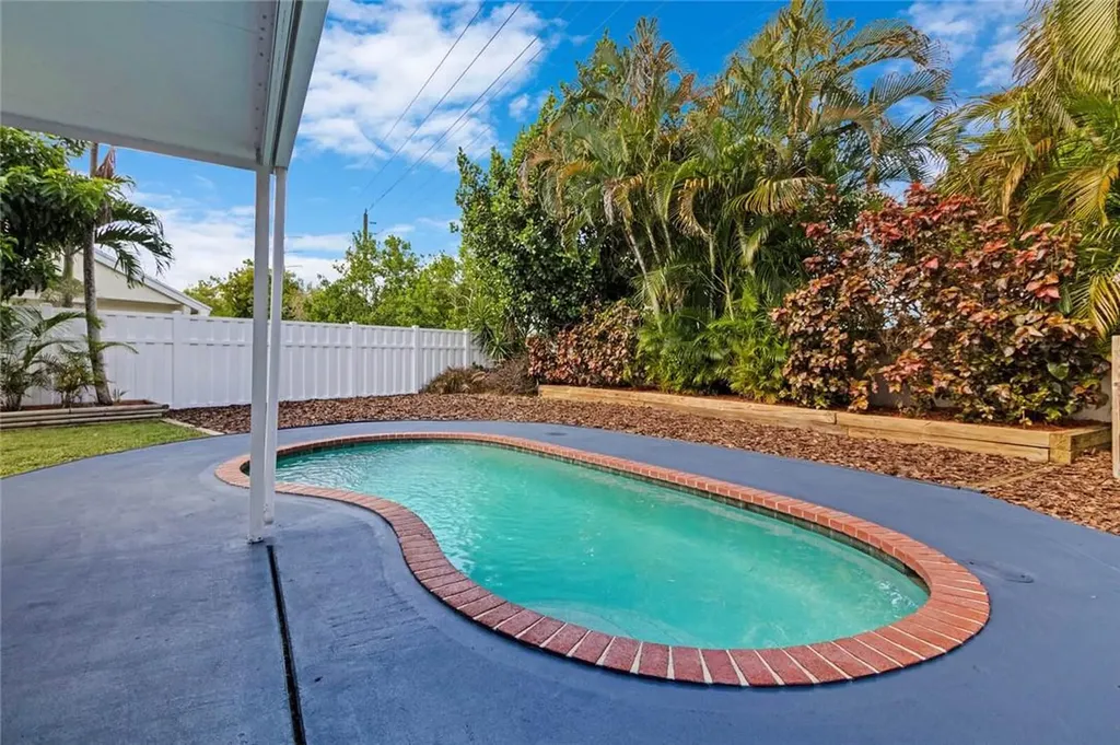 1151 SW 111th Way Davie FL 33324