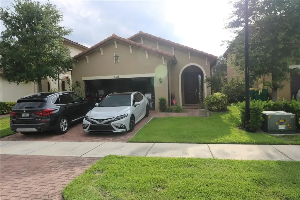 5011 NW 51st Terrace Tamarac FL 33319