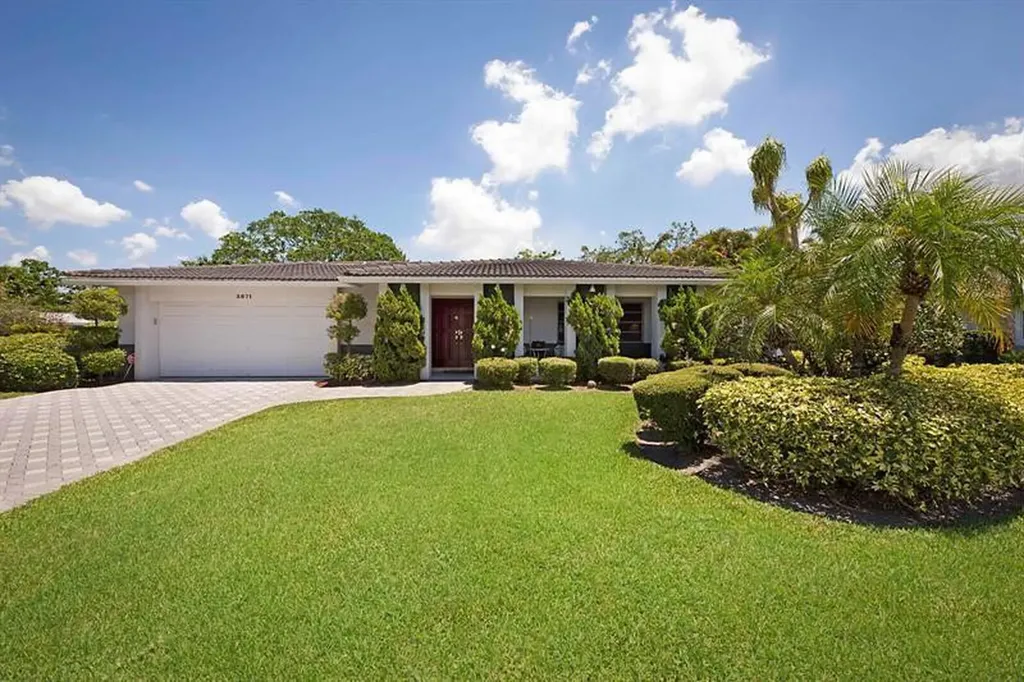 3871 NW 103rd Avenue Coral Springs FL 33065