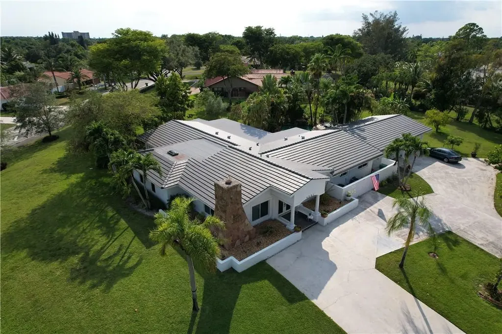 9901 NW 39th Court Coral Springs FL 33065