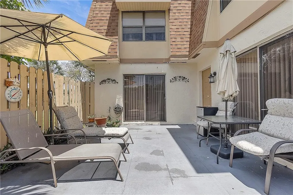 2622 NW 7th Court Delray Beach FL 33445