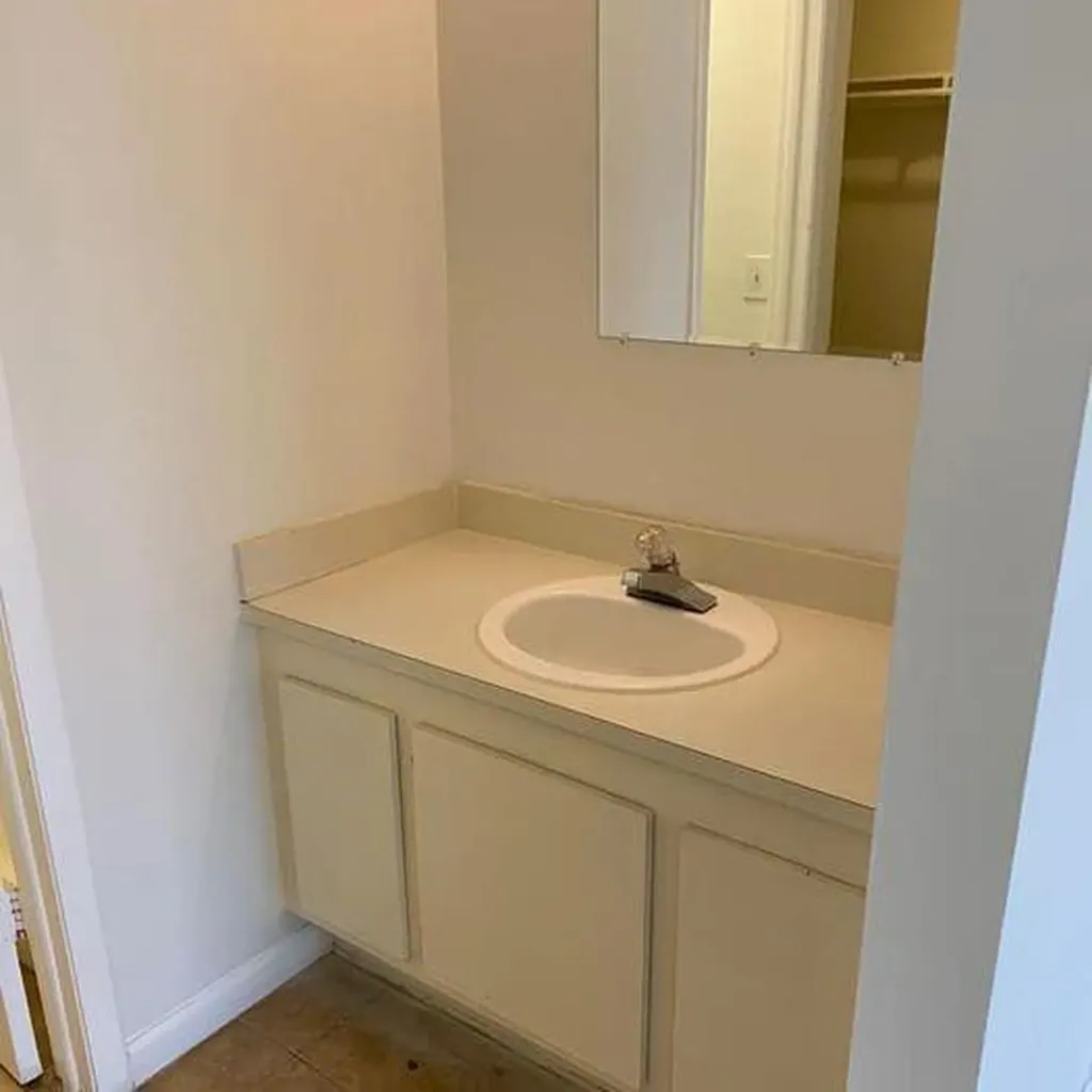 2714 N Nob Hill Road Sunrise FL 33322