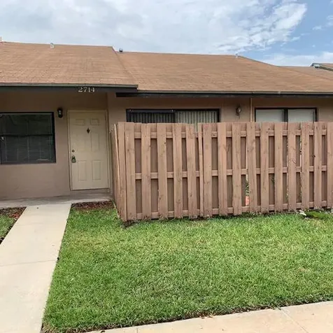2714 N Nob Hill Road Sunrise FL 33322