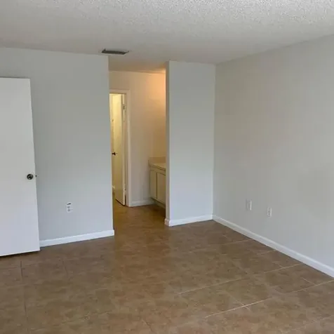 2714 N Nob Hill Road Sunrise FL 33322