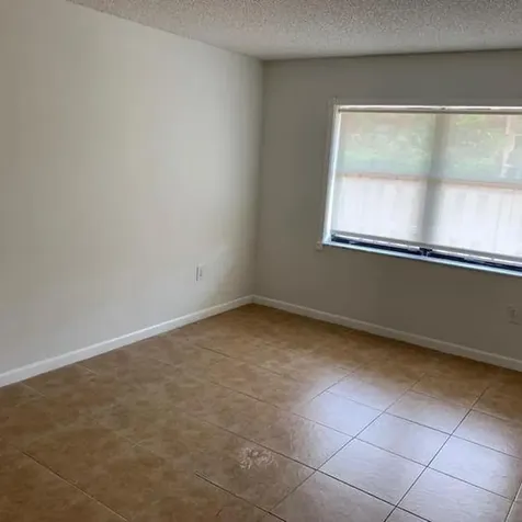 2714 N Nob Hill Road Sunrise FL 33322